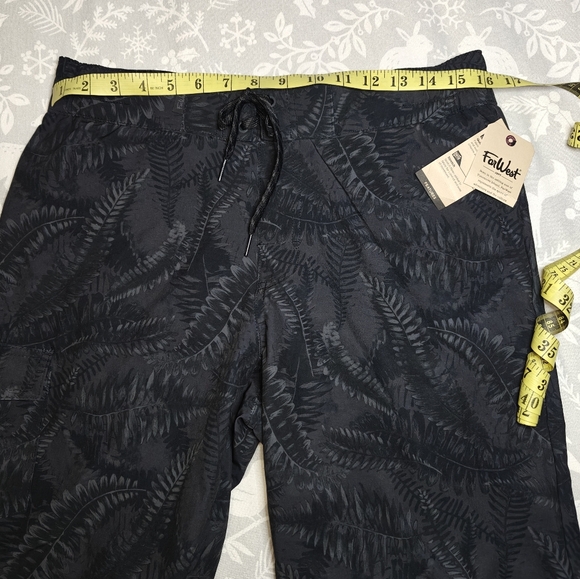 Men's Black Patterned Swim Shorts- BNWT-size S - Picture 6 of 7